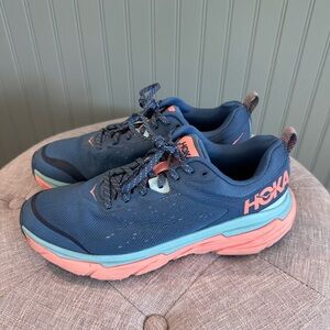 Hoka Women's Challenger 6 shoes